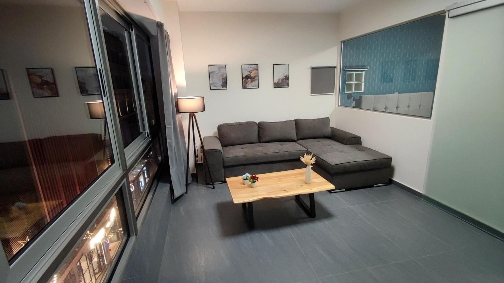 Ermou Downtown Suites By Athens Urban Retreat Luaran gambar